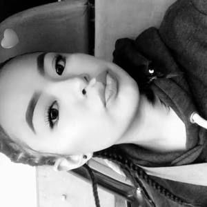 Meet your Posher, Alana